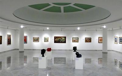 البلاط الرخامي في قاعة معرض الفنون، سلوفاكيا